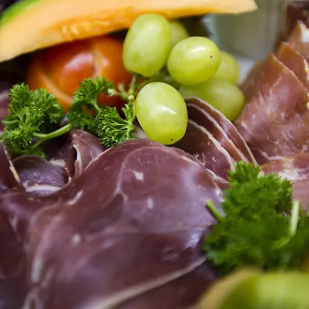 Fleischer's Motel Voss