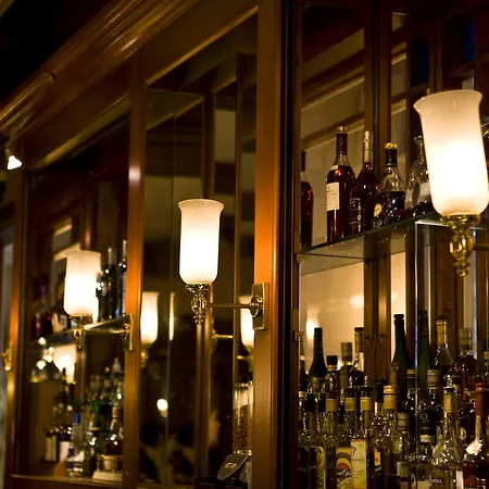 Fleischer's Motel 4*